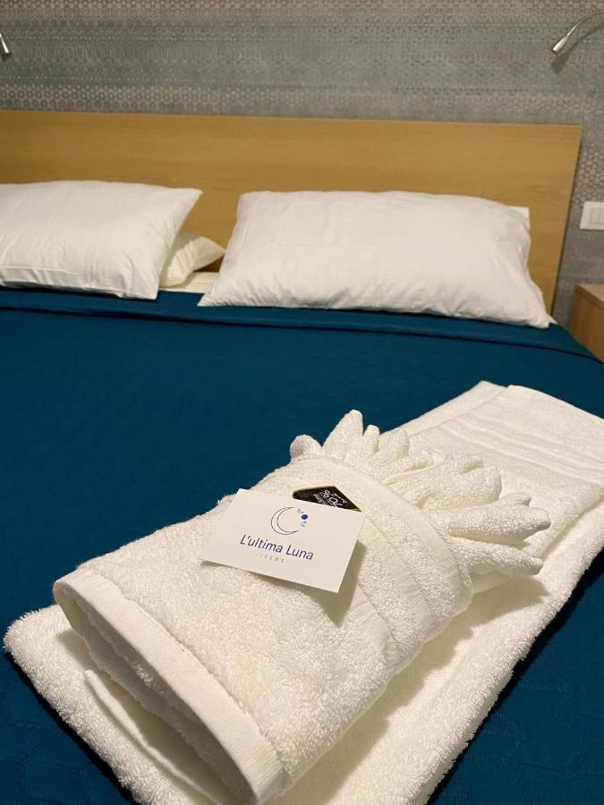 L'Ultima Luna Hotel แตร์โมลิ ภายนอก รูปภาพ